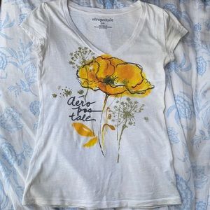 Aéropostale V-neck T-shirt